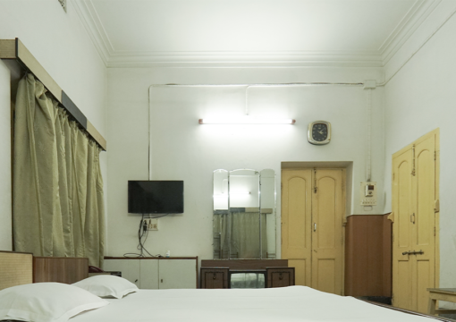 Standard Non AC Rooms (Triple Bed) – Common Washroom